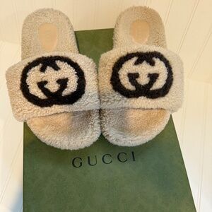 Gucci Interlocking G Logo Shearling Espadrilles